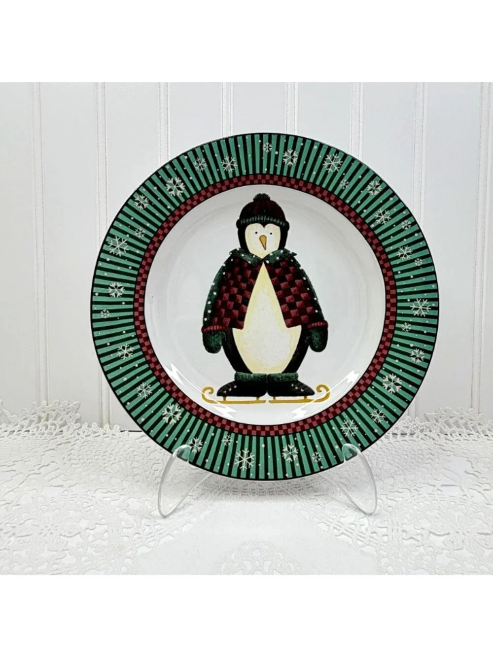 Vintage Sakura Debbie Mumm Penguins 4 Salad/Dessert Plates Christmas Holiday